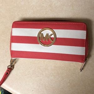 Wallet wristlet!